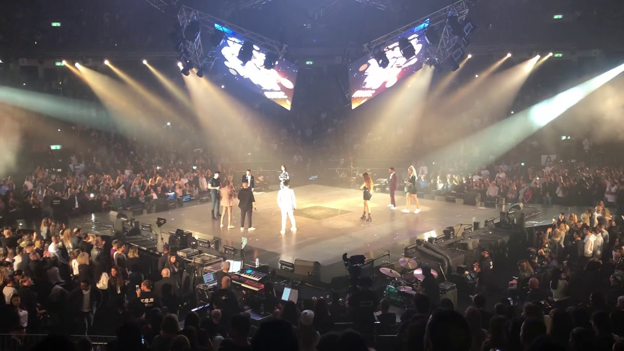 עומר אדם שלישית מה קשור עידן עמדי נינט טייב מרינה מקסימיליאן וכול כוכבי pop up music ״- שר מהלב״