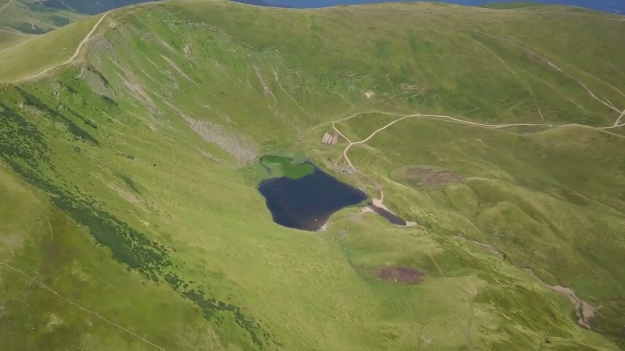Ireland Nature 4K | Beautiful Green Hills, Forest & Calm Ambience