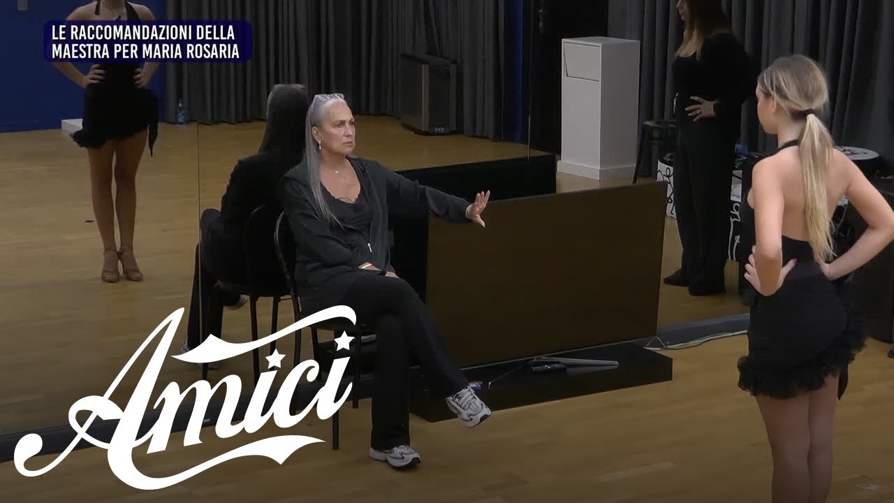 Amici 24 - Maria Rosaria e le raccomandazioni della maestra Celentano