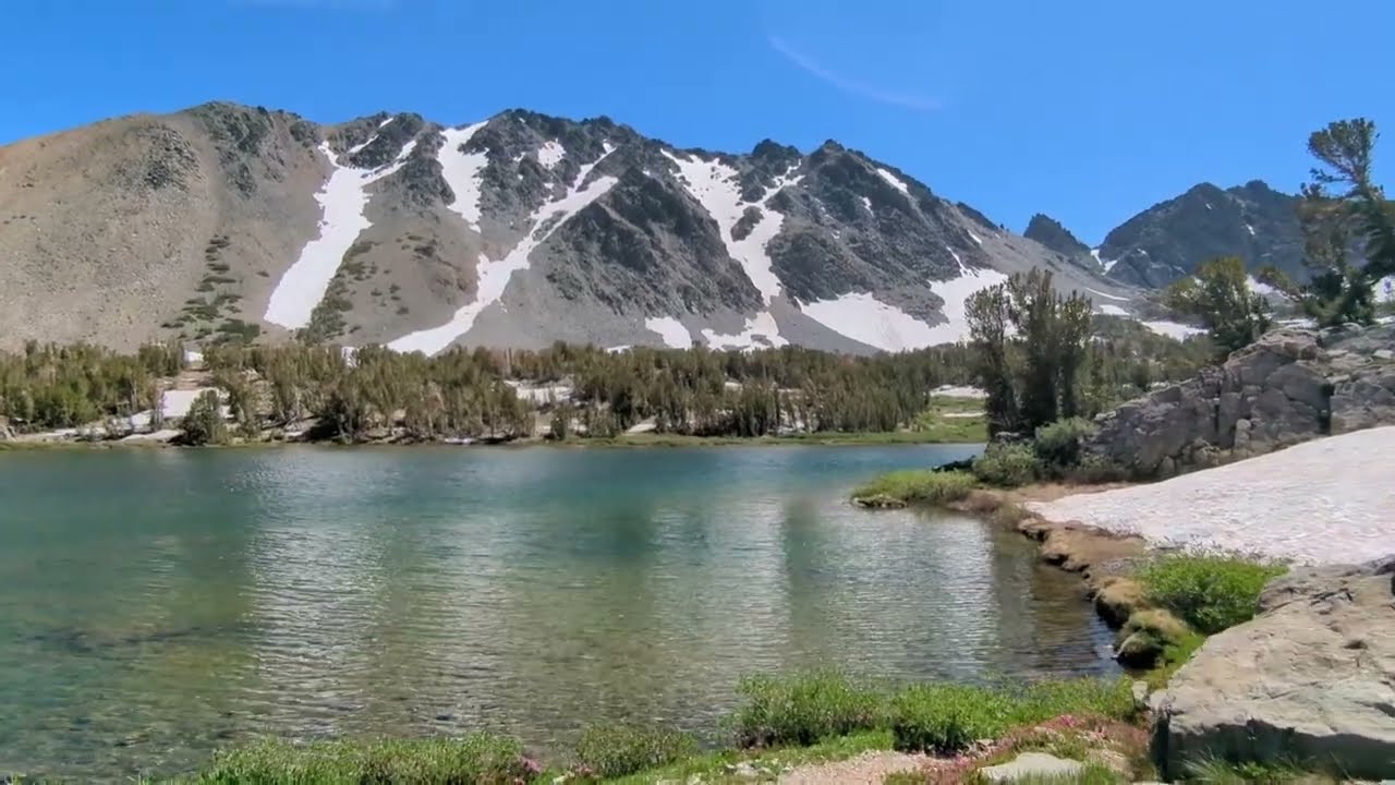Hike from Virginia Lakes to Summit Pass