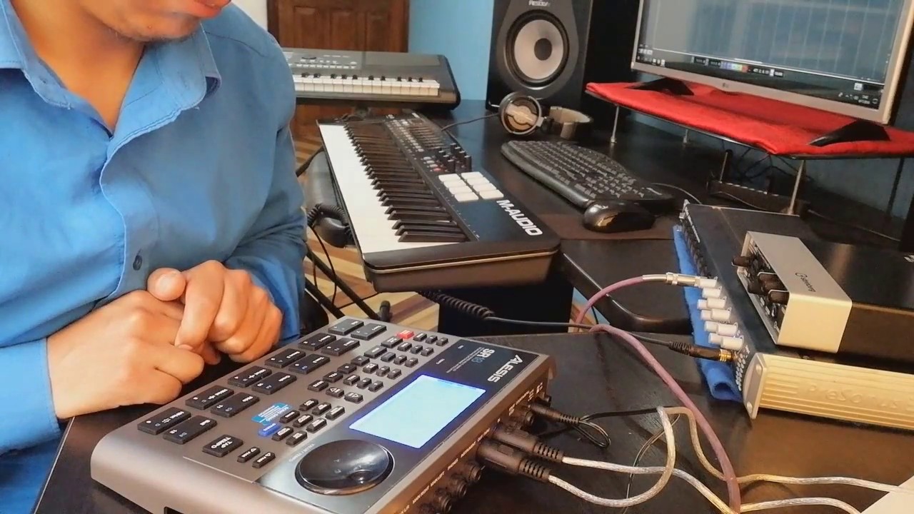 PROGAMANDO CAJA DE RITMOS ALESIS SR18 ) CUMBIA