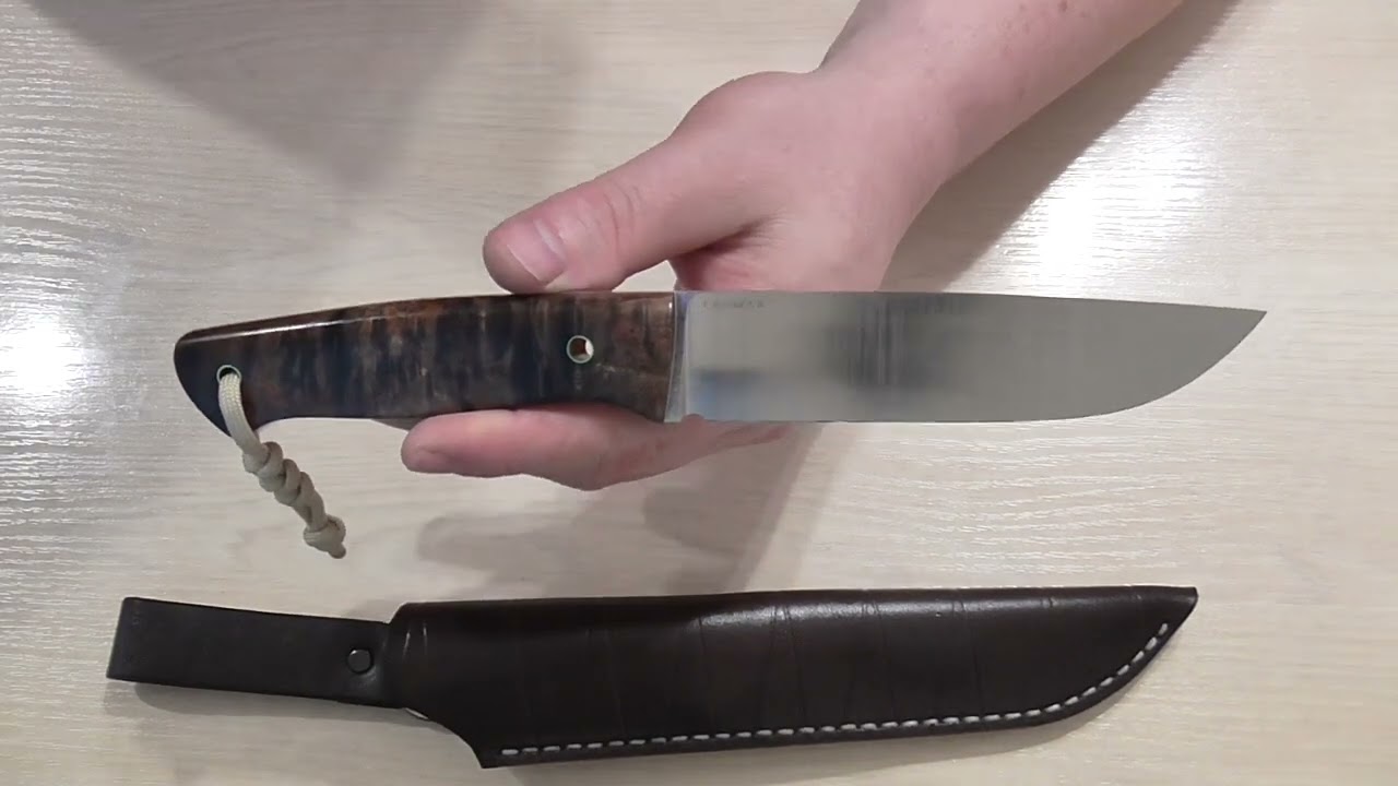 AlphaKnives. Вепрь в стабилизированной карельской берёзе. Очень солидно и практично.