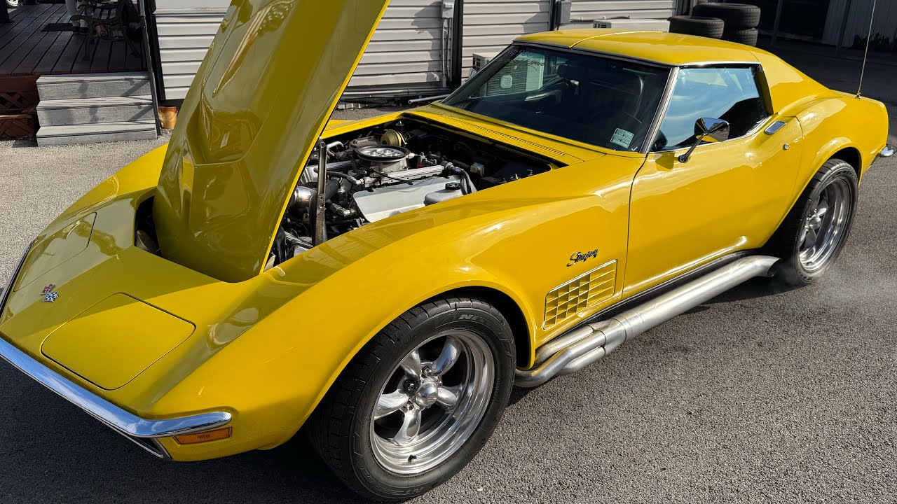 Тест-драйв Chevrolet Corvette 502 1971 года выпуска, 6-ступенчатая коробка передач, Maple Motors....