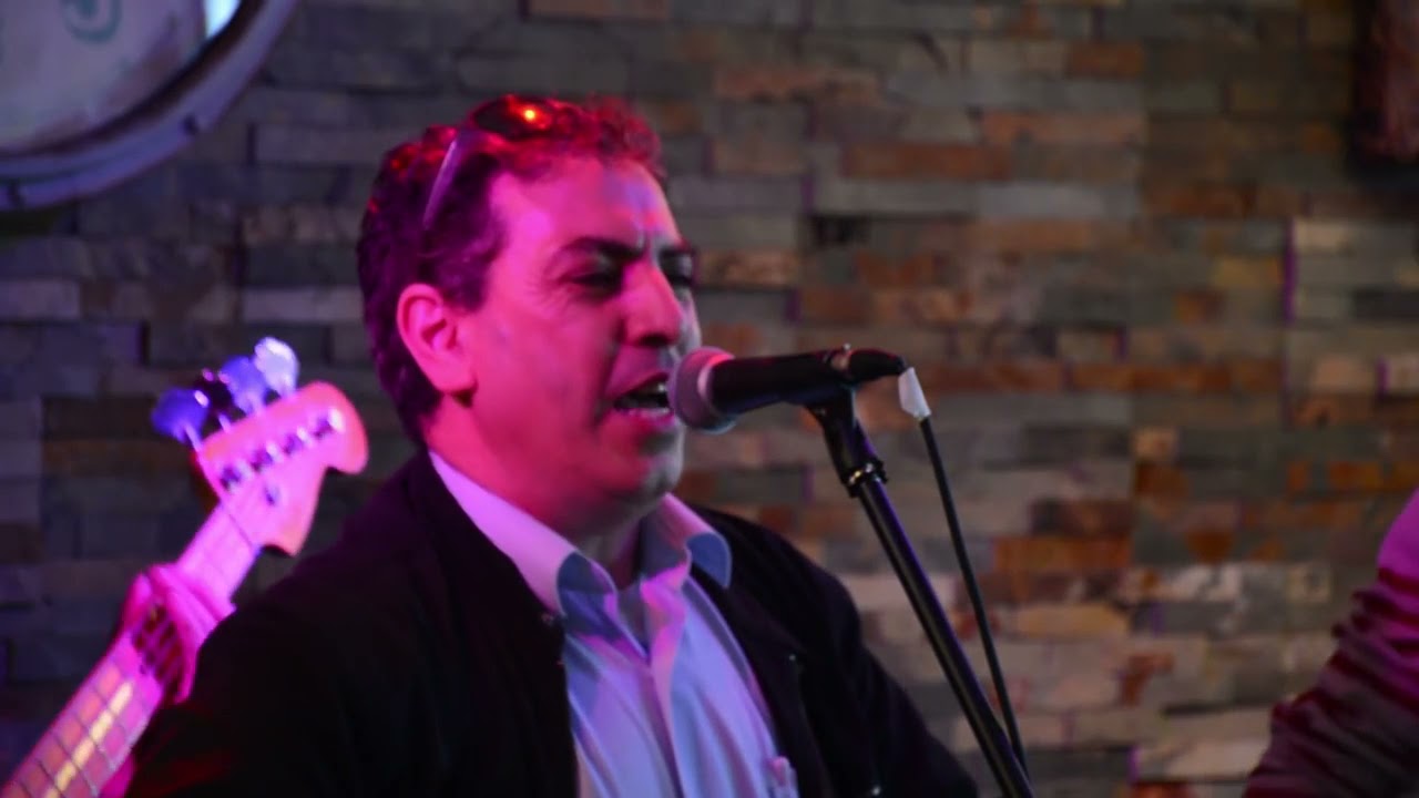 AMAYAS   chante IDIR