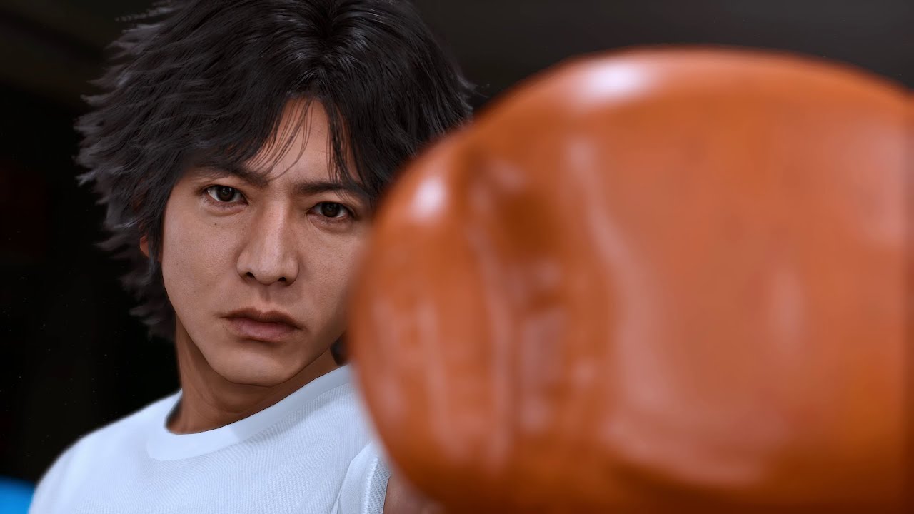 Yagami does a perfectly legal boxing move