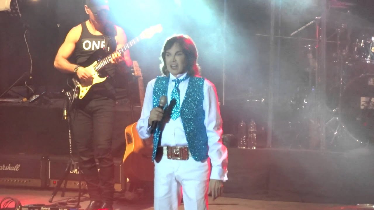 Camilo Sesto. Algo de mi - Vivir así es morir de amor. Medellín 20 de Nov 2015