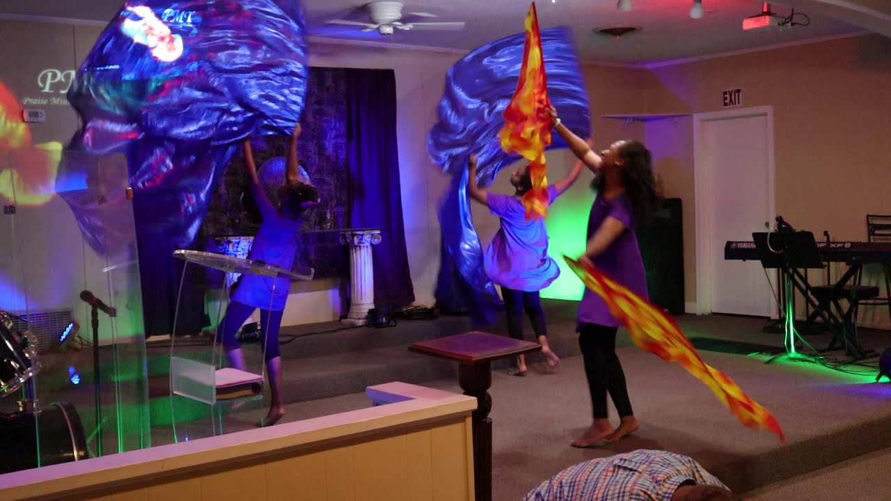 Praise Dance to Bow Down Bishop Paul Morton | Mime + Dance + Flagging