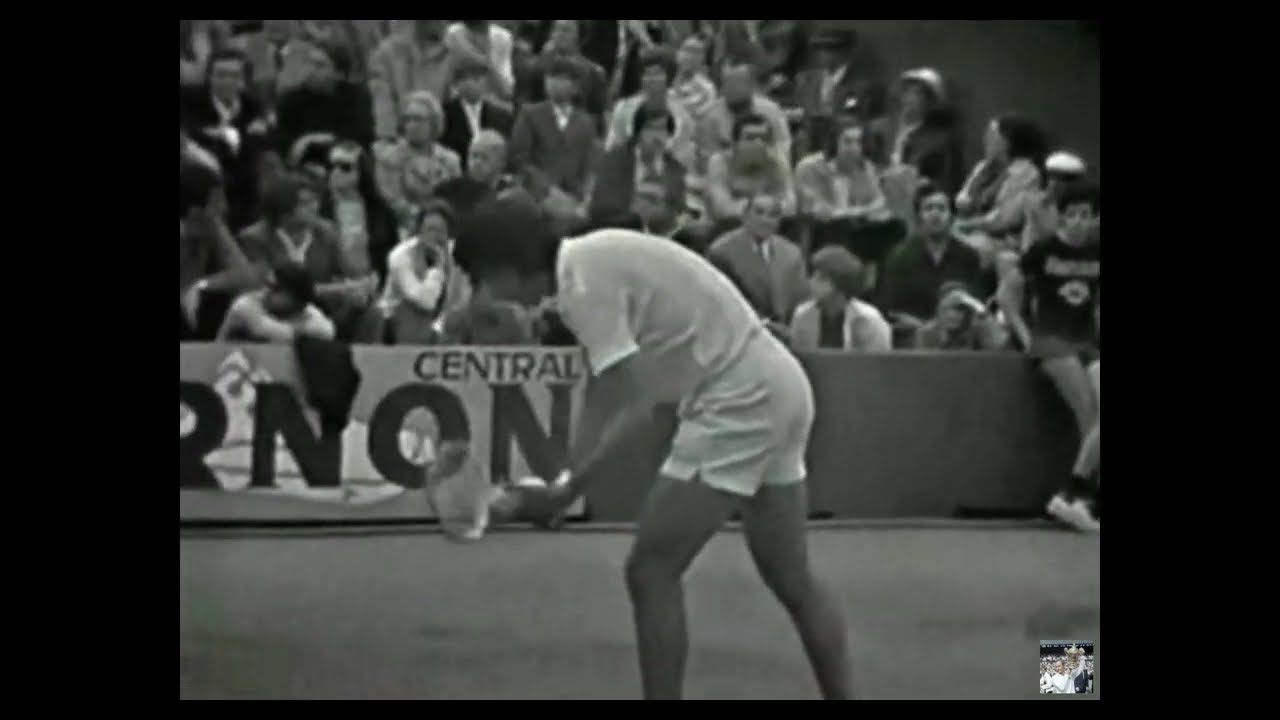 Roland Garros 1971 Semifinal - Frank Froehling vs Ilie Nastase (3)  (Fragment)