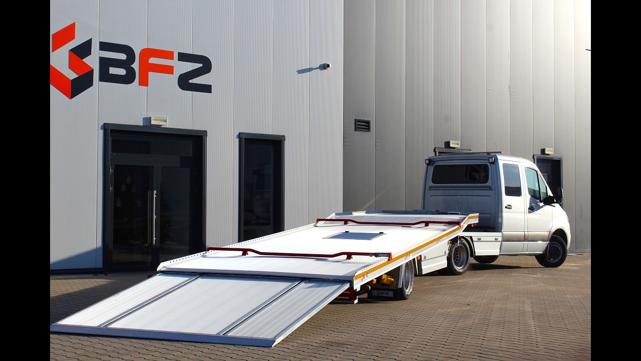 Sprinter 519 Srebrny + Naczepa BFZ XXL Liner