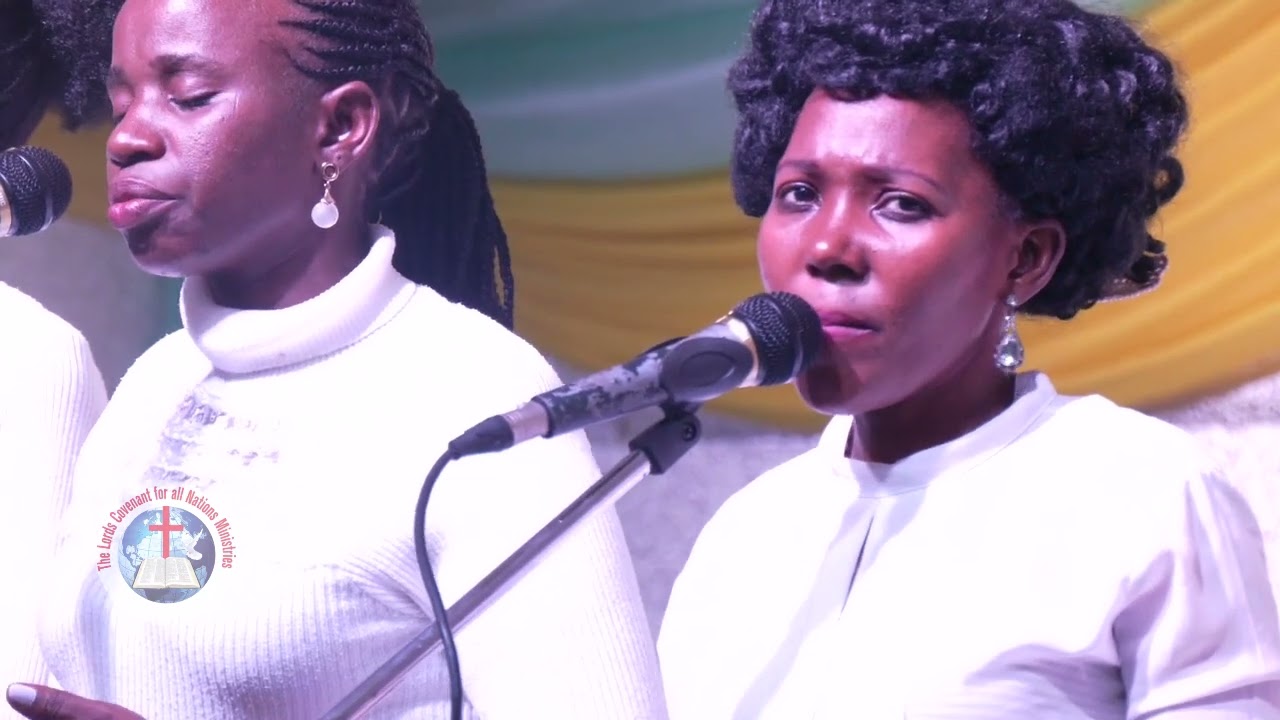 #WorshipExperienceEdition3 #Kwata ku kyambalo kye with Prophetess Mary Kaizire.
