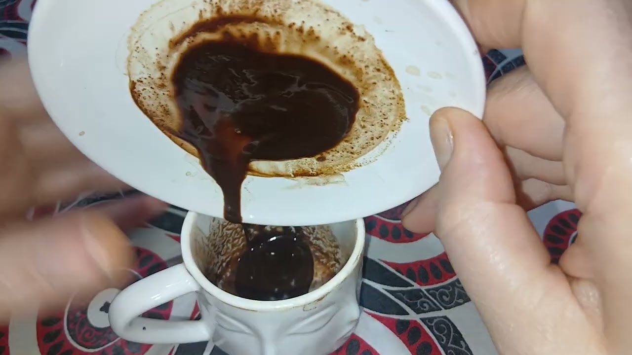 Anahtarı bulduğunda kapıyı açıyorsun