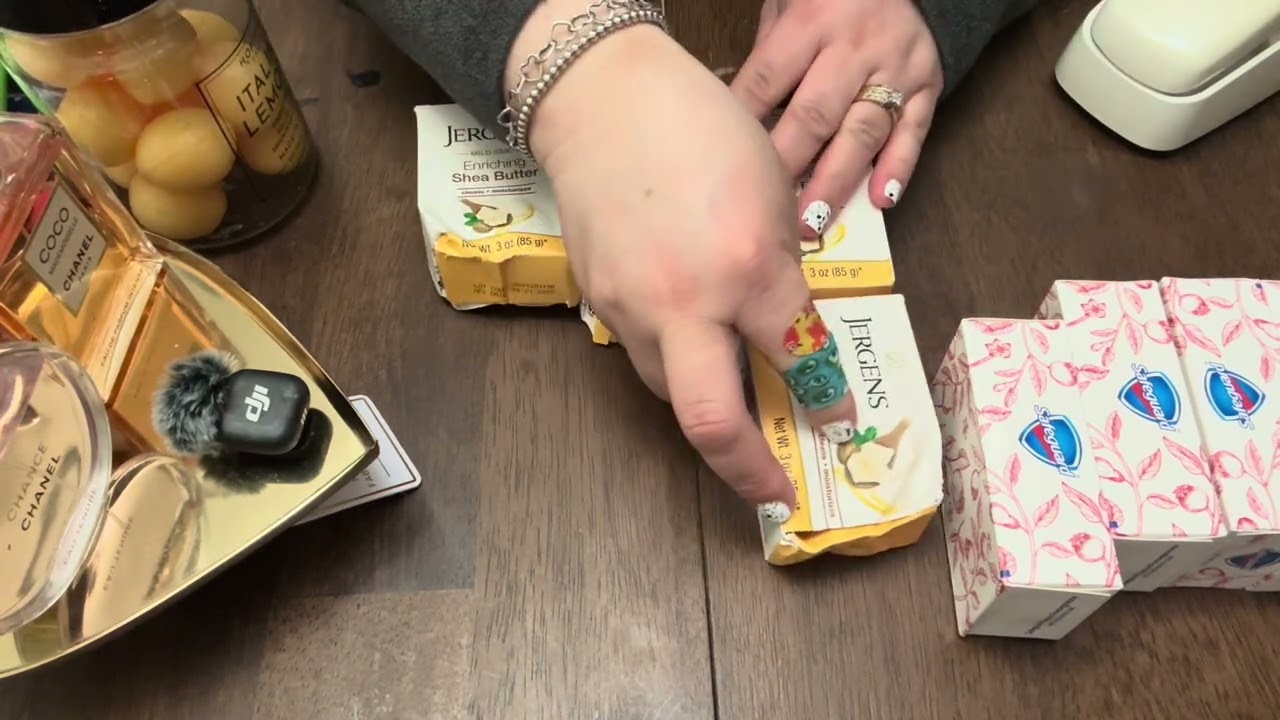 Opening new soap order ❤️