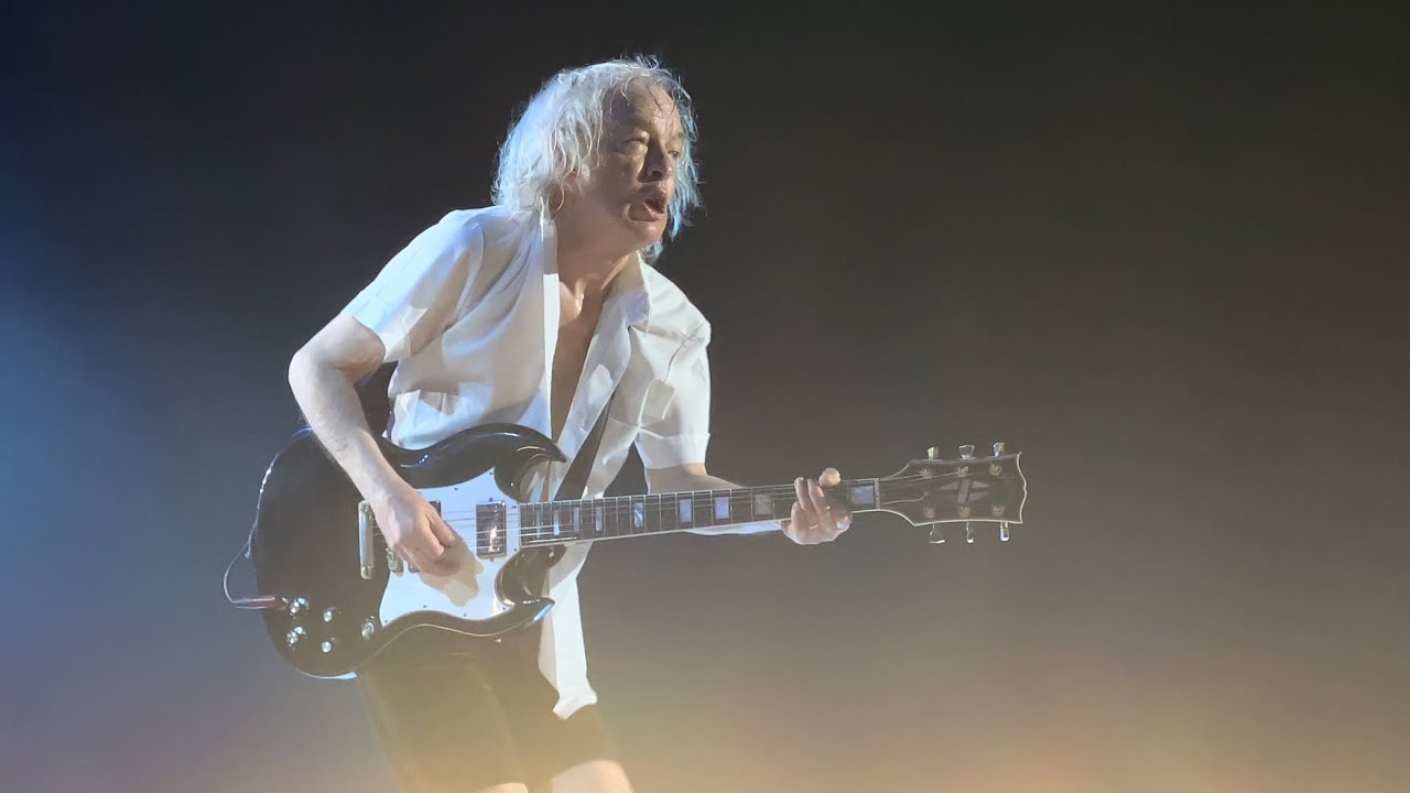 AC/DC - Let There Be Rock - Live in Italy 25/05/2024 @RCF Reggio Emilia/Campovolo (HD)