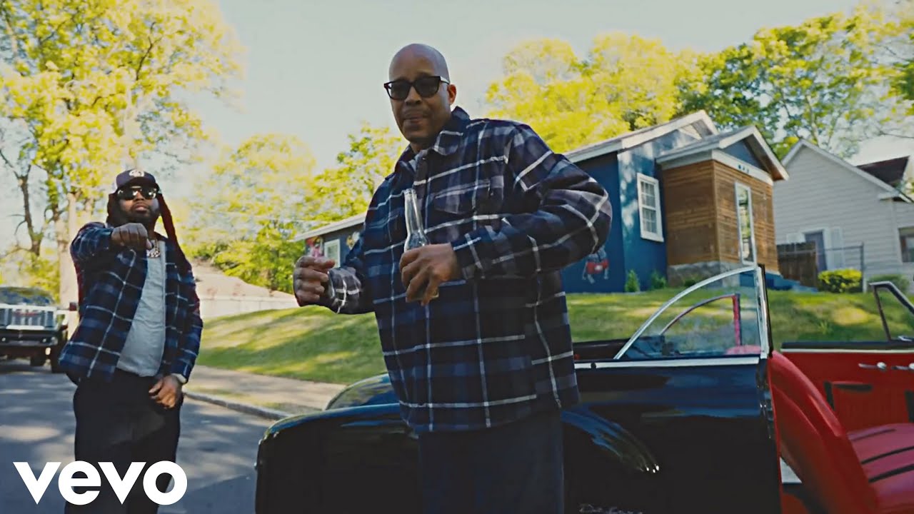 E-40 ft. Warren G - Keep It G (Official Video)