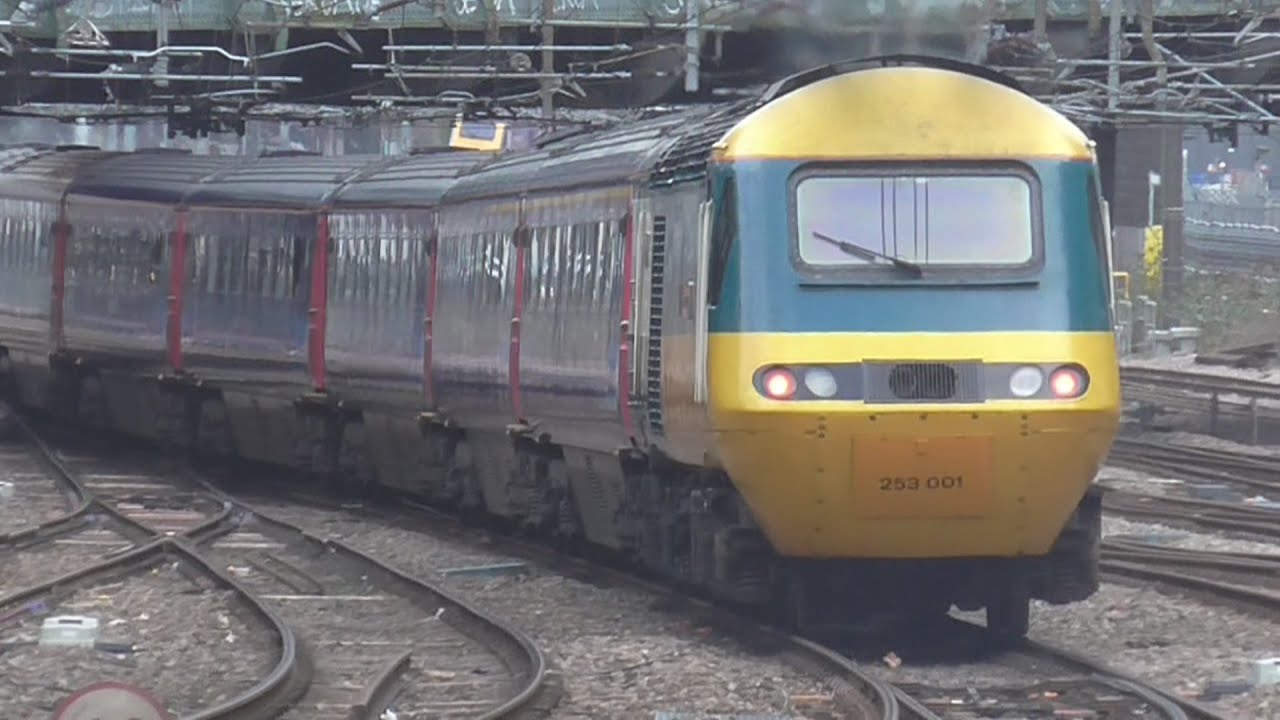 Trains at London Paddington | 03/01/2018
