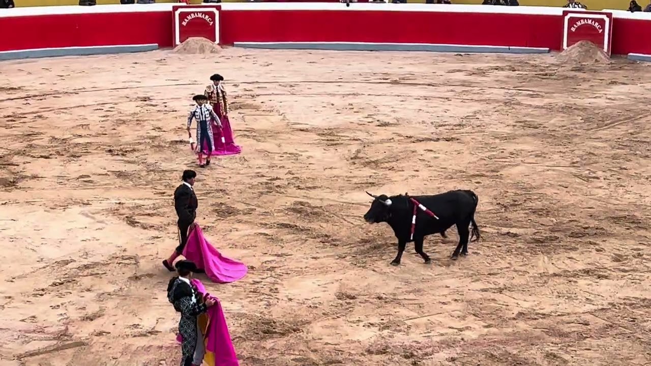 Corrida de toros BAMBAMARCA 2025 