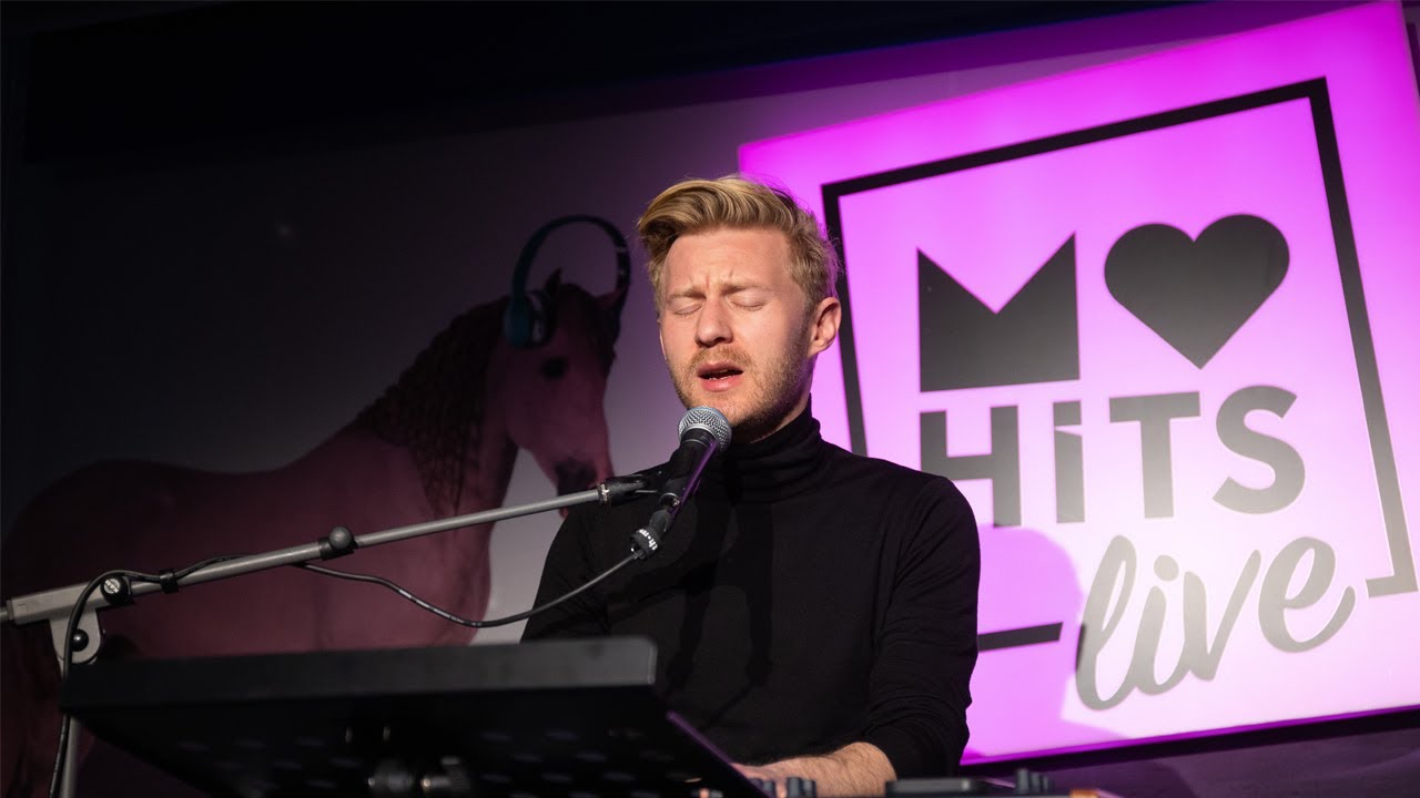 Ewert Sundja - Sing of Me (live)