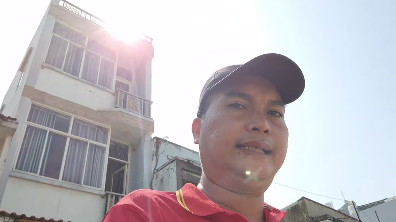 Nhà mặt tiền view đẹp bờ kè công viên giá chỉ 4 ty 550 sổ hồng riêng 2 lầu 4 phòng
