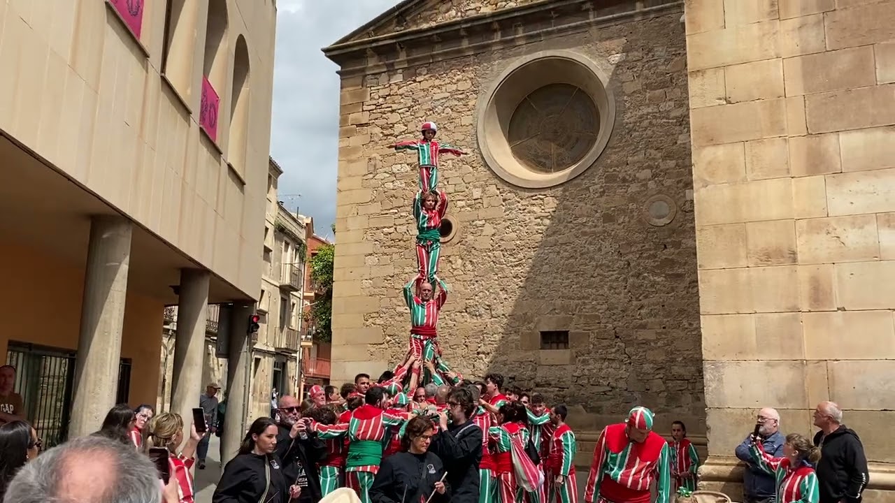 Pilar de 4 aixecat per sota caminat - Festa Major de Maig - Tàrrega -10/05/2025