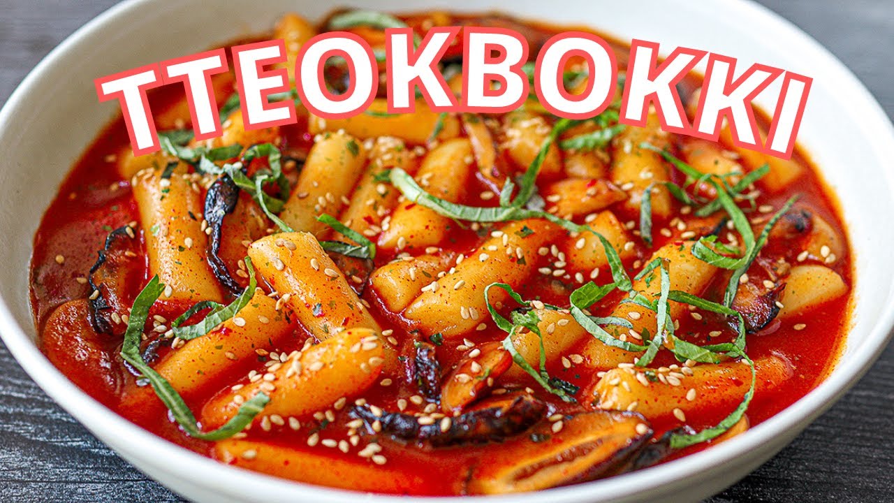 VEGAN TTEOKBOKKI RECIPE | Spicy Korean Rice Cakes | 비건 떡볶이