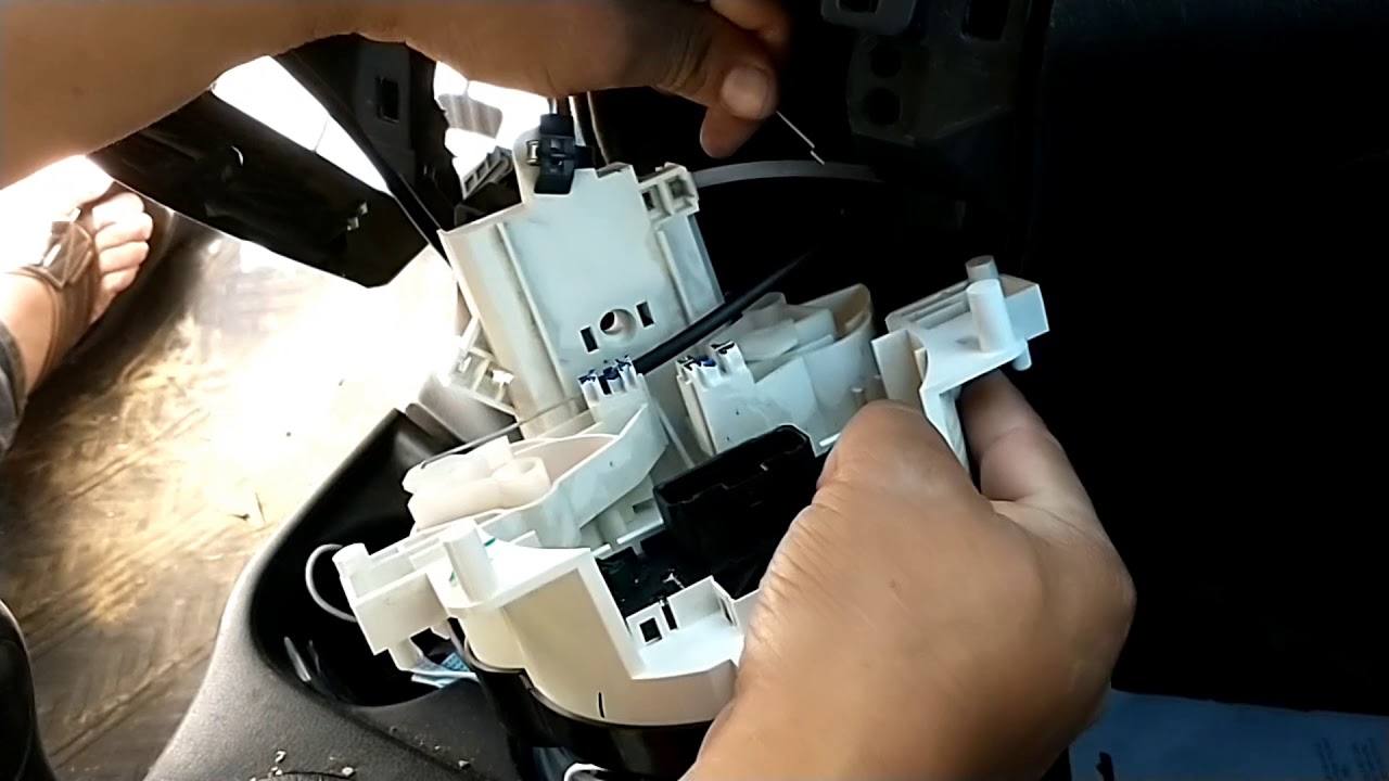 cómo cambiar los controles de aire acondicionado de Nissan Versa 2012👍