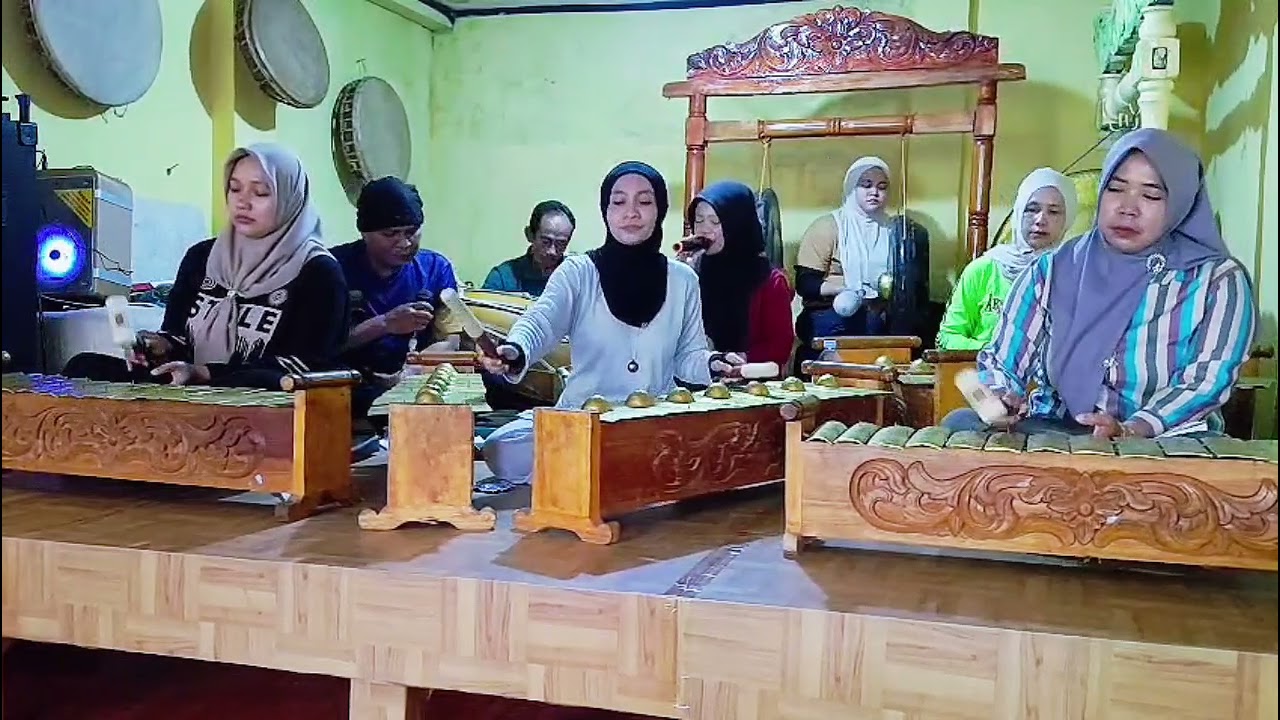 Latihan Degung-Elekesekeng-WinayaSariBakti