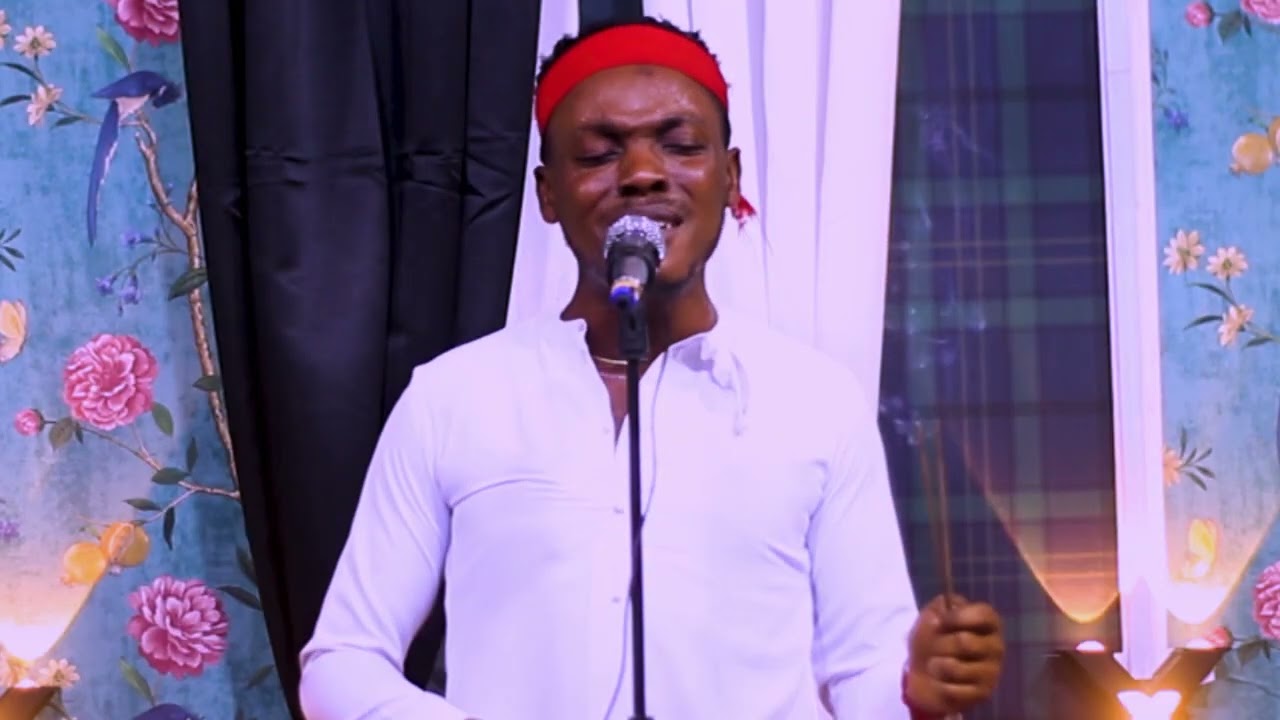 Kwaku Power is a very talented guy… Just look at how he sang this Awoyo song 🙏🙏🙏