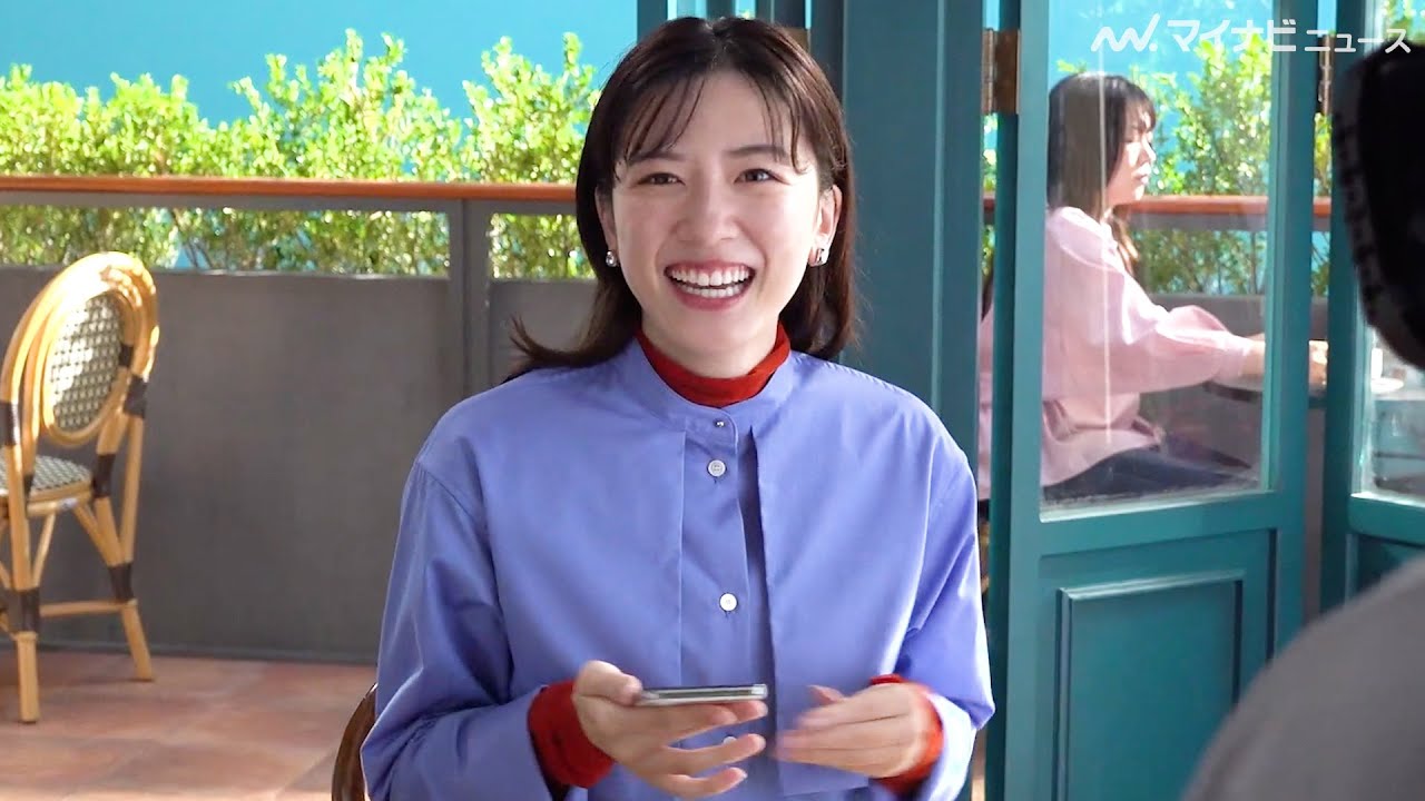永野芽郁、「ご飯〜♪」無邪気な笑顔が可愛すぎる！サプライズケーキに大喜び　JCBデビット新CM＆メイキング映像公開