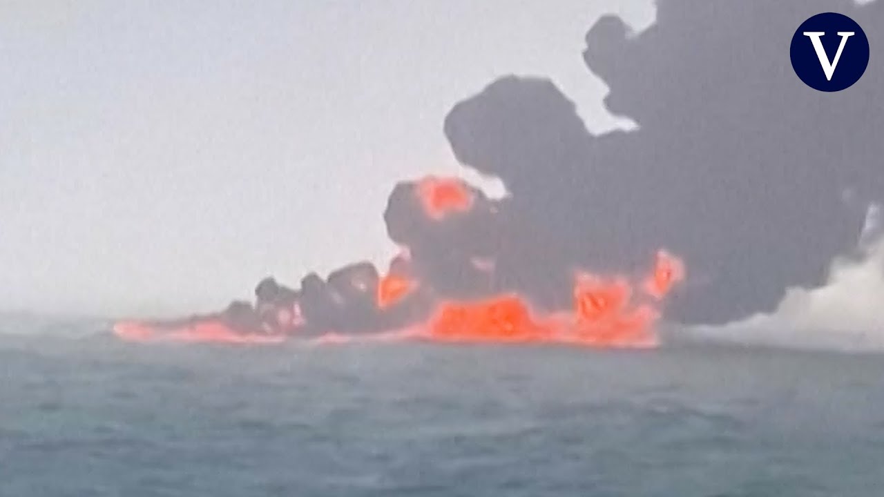 Imágenes de la colisión entre un petrolero y un buque de carga en el mar del Norte