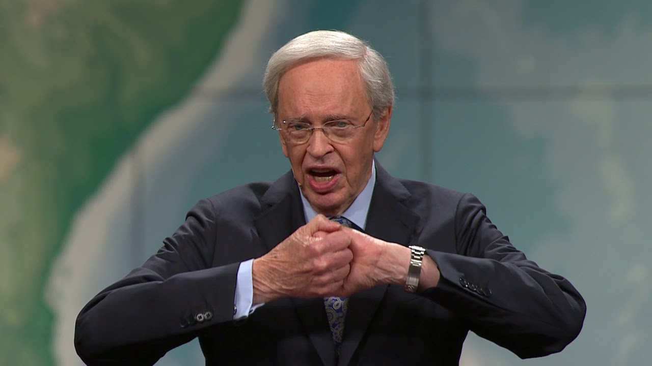 Cuando vivimos bajo la sombra de la soledad – Dr. Charles Stanley