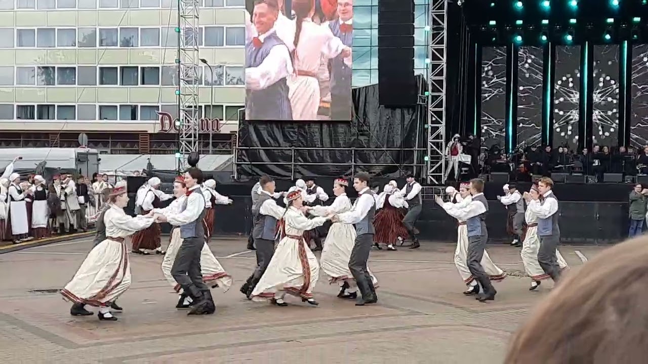 Латышский 💃 танец