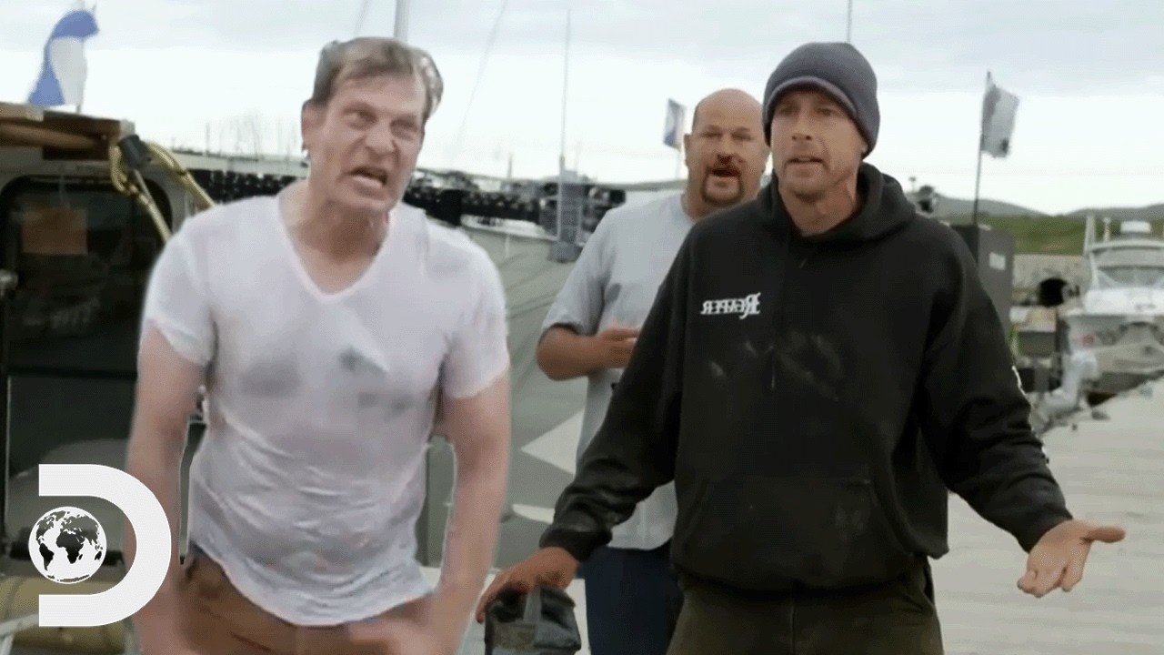 Boundary Dispute Leads To A PHYSICAL FIGHT Between Shawn Pomrenke and the Kellys | Gold Divers