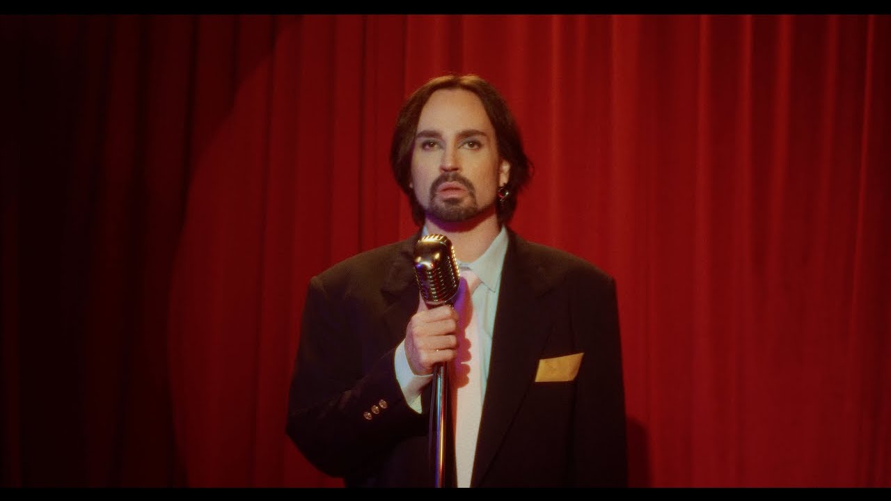 Johnny Hooker - Saudades, Elder (CLIPE OFICIAL)