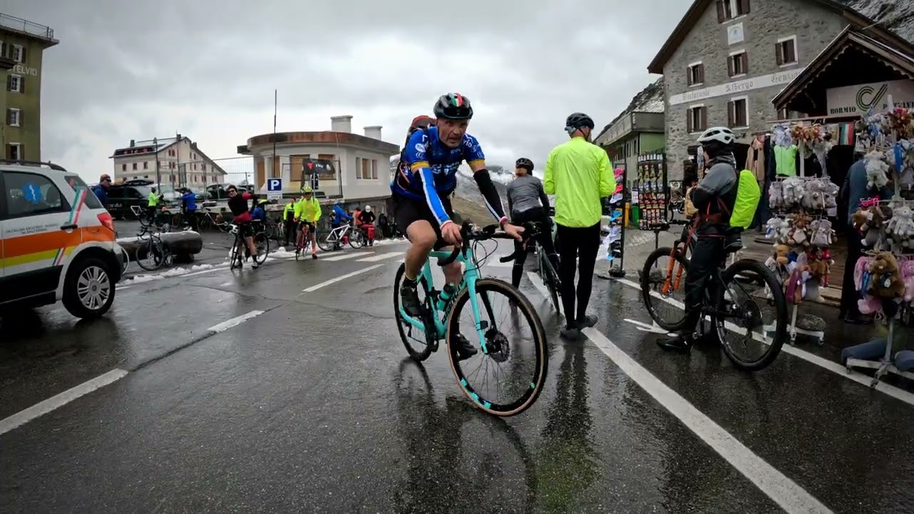 Stelvio bike day (2025)