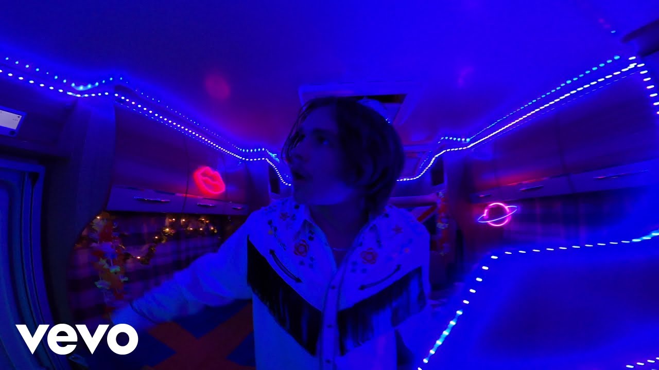 Oliver Malcolm - Skywalker (Official Video)