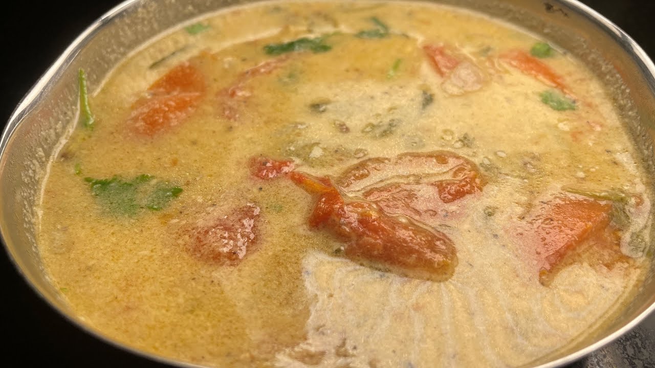 10 நிமிடத்தில் குக்கரில் தக்காளி குருமா இப்படி செய்து அசத்துங்க - Quick Tomato Kuruma in Tamil!!