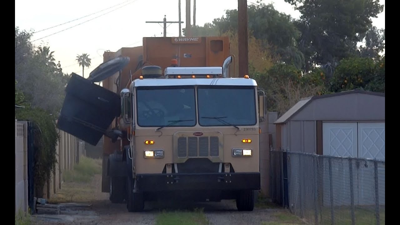 Phoenix, AZ Garbage Trucks