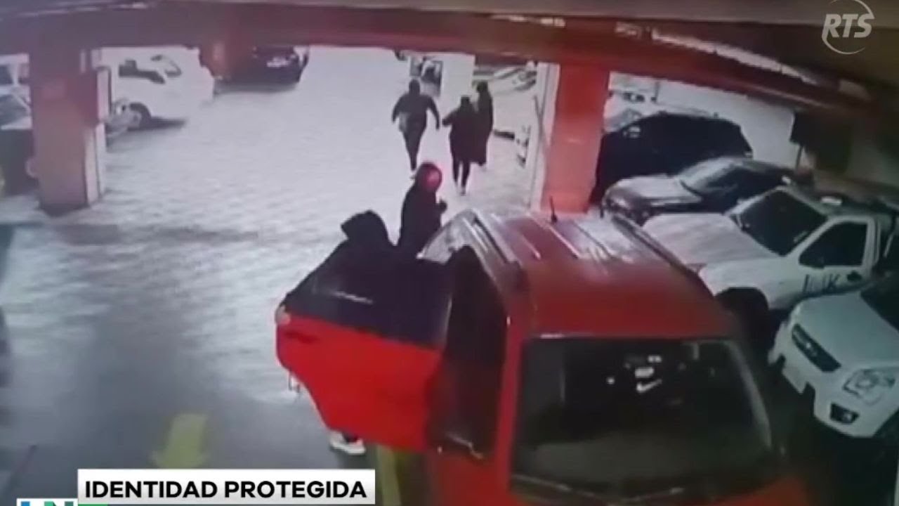 Ladrones roban 3 camionetas del estacionamiento del mercado “El Comité del Pueblo”
