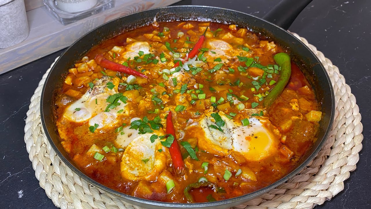 3aja tunisienne aux merguez 😍 عجة تونسية بالمرقاز سهلة اكلة صيفية 👌😋