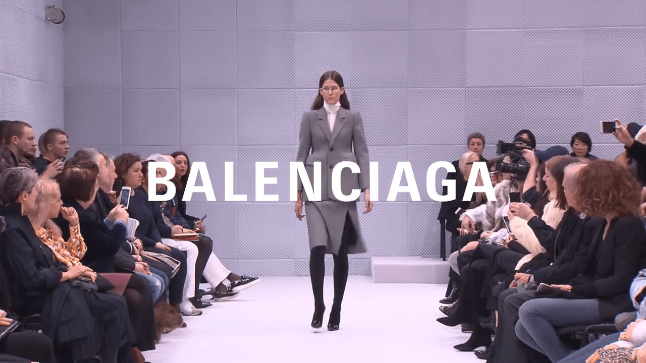 Balenciaga Women Winter 16 Collection