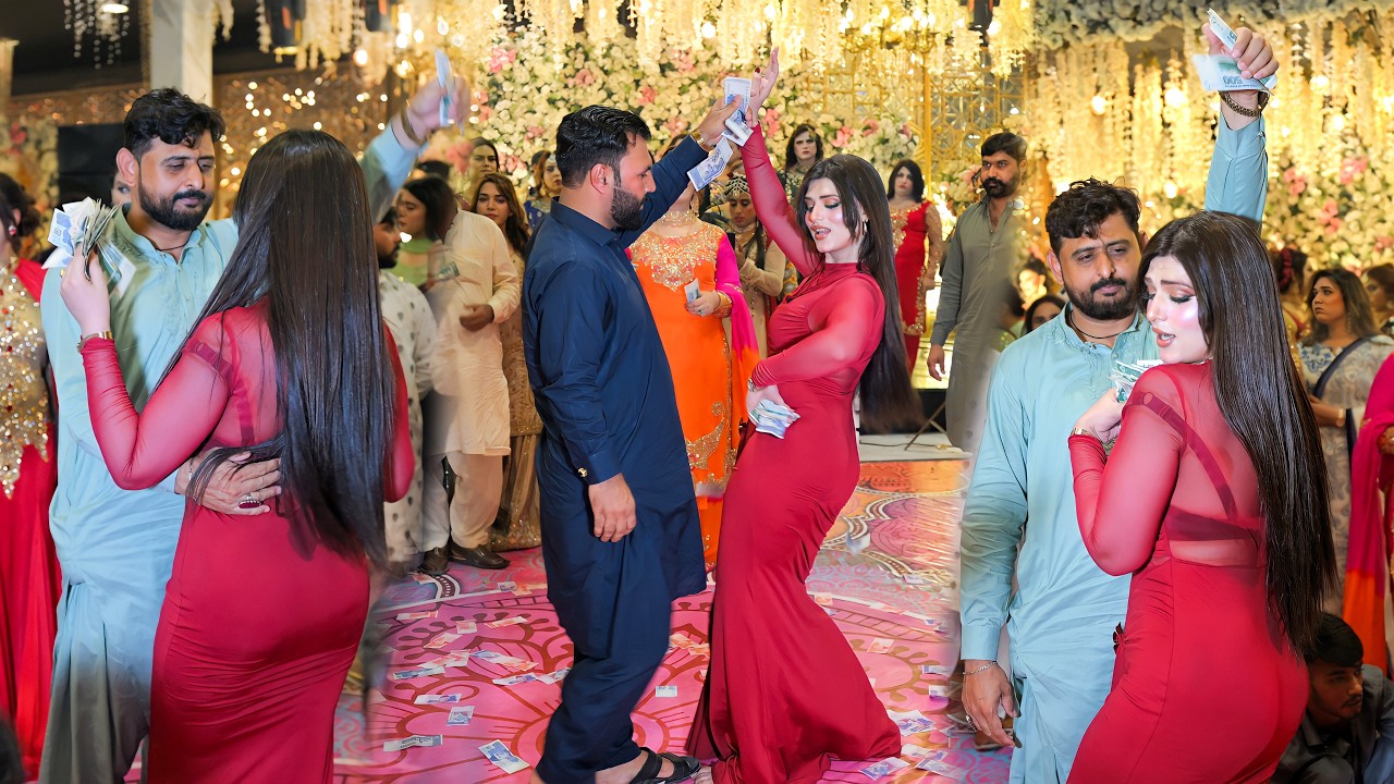 Sona Chandi Kya Karenge Pyaar Mein | Urwa Khan | Birthday Party Dance Performance 2026