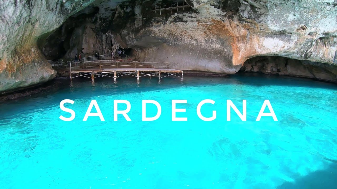Sardegna escursioni  in barca nella costa di Baunei Cala Luna