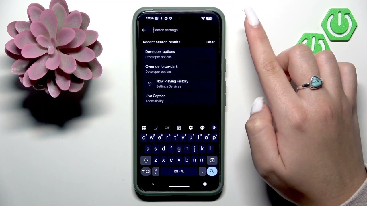 Android 16：Make More Apps Darkを有効にする方法