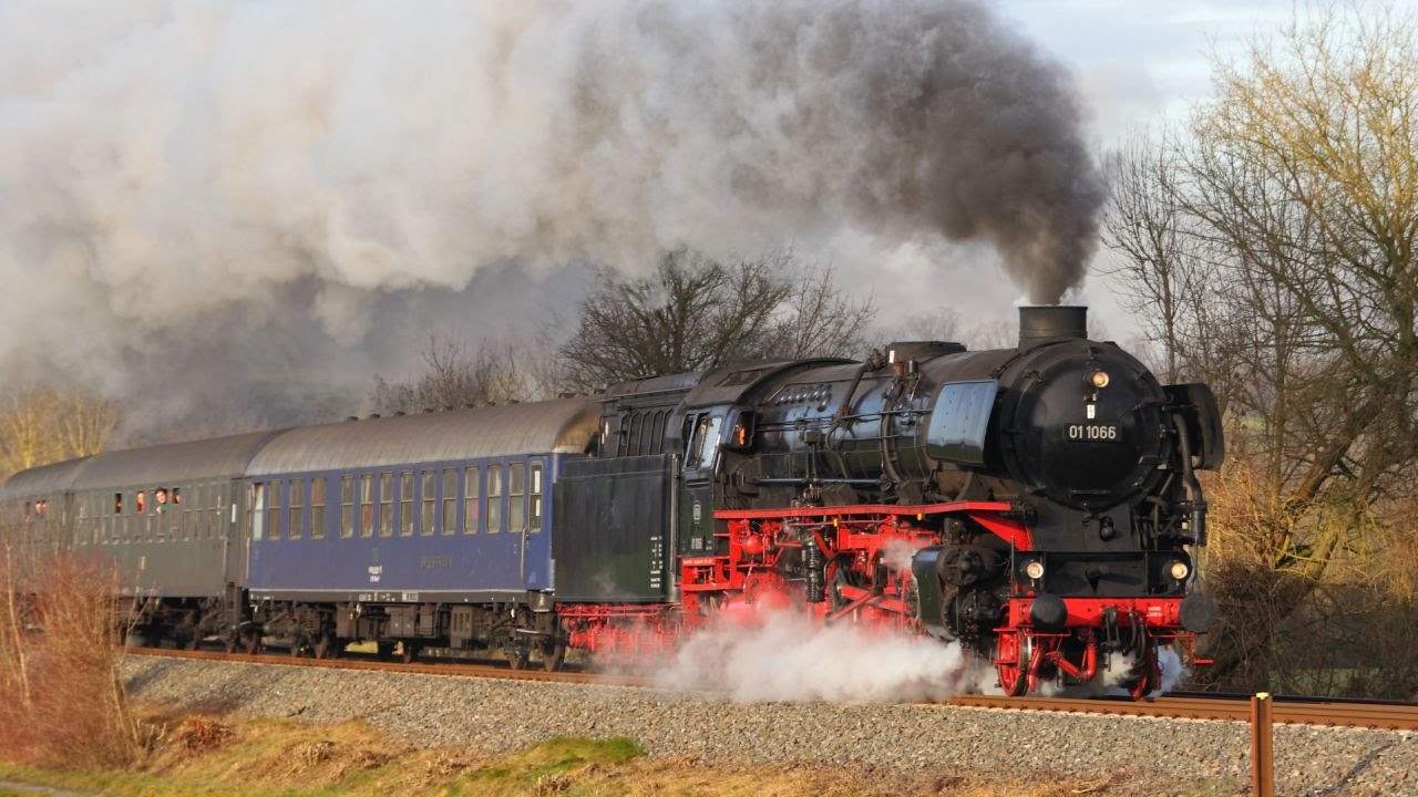Dampfschnellzug mit 01 1066 nach Rothenburg ob der Tauber am 19.12.2015