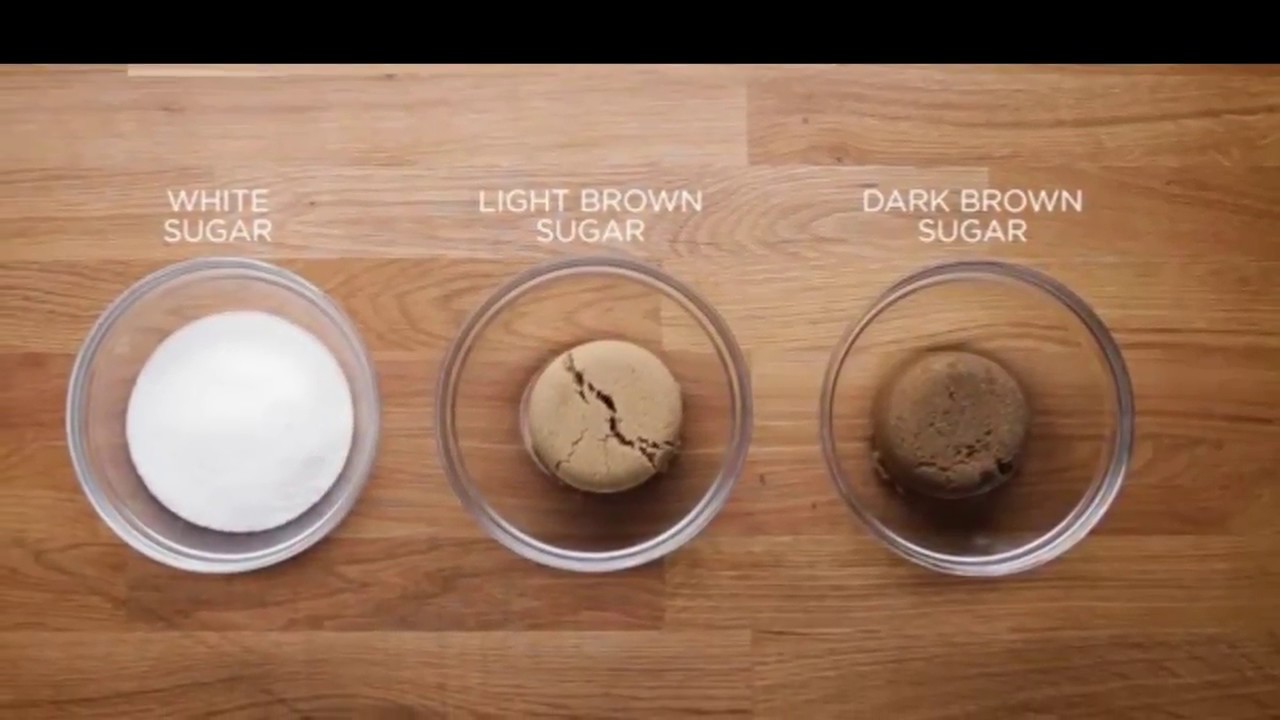 السكر البني أنواعه واستخداماته وطريقة ترطيبه type of brown sugar and how to soften it