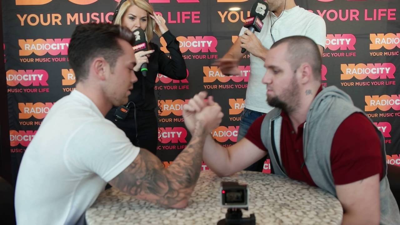 Ray Quinn v Terry Smith arm wrestle