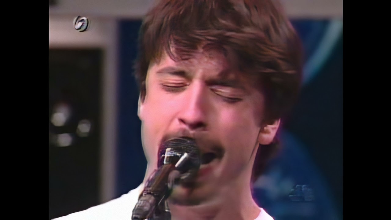 Foo Fighters - My Hero (Live on Leno 1997) [HD]