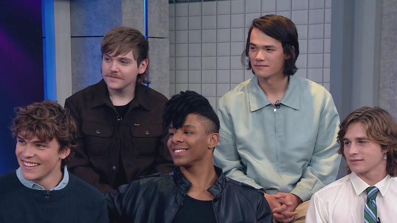 'Outer Banks' creator strikes a chord with 'The Runarounds'