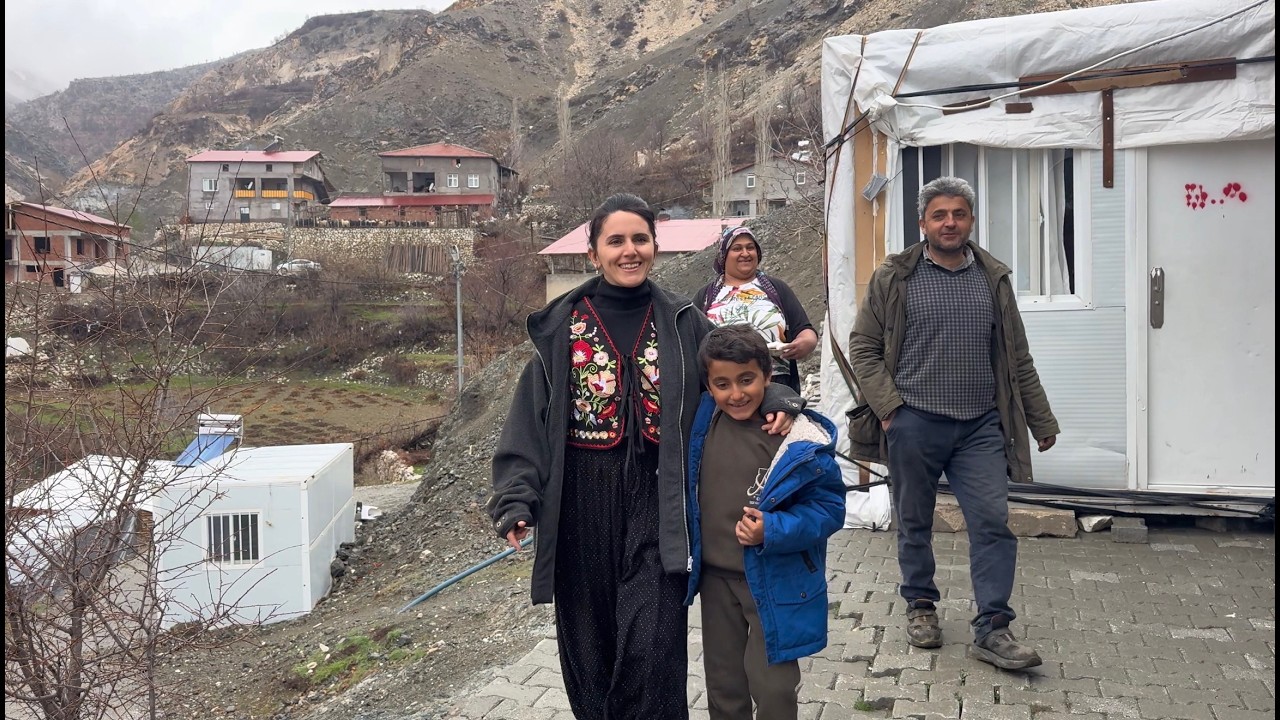 Ger&ccedil;ek K&ouml;y Hayatı: Abartısız, Olduğu Gibi.