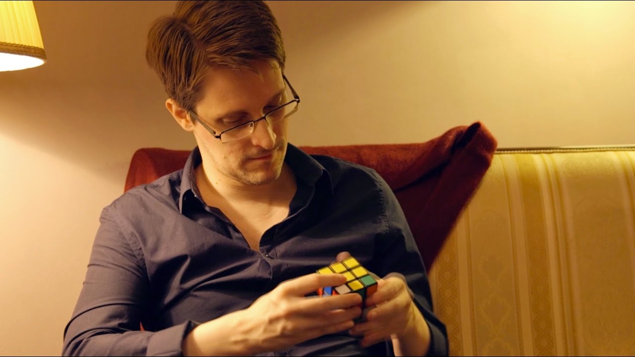 Watch Edward Snowden Solve a Rubik's Cube in a Minute